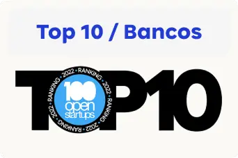Selo de premiação Top 10 100 open Startups 2022, categoria bancos